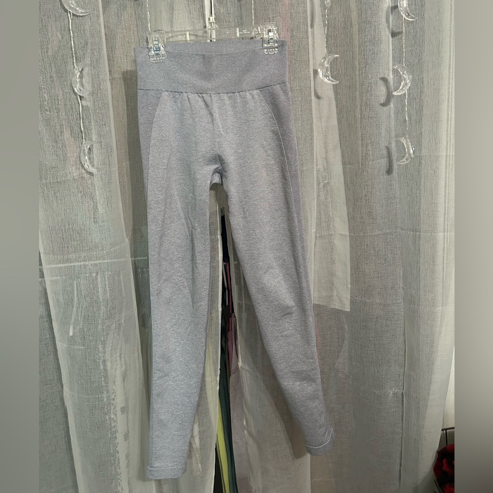 Gymshark grey contour leggings *small*